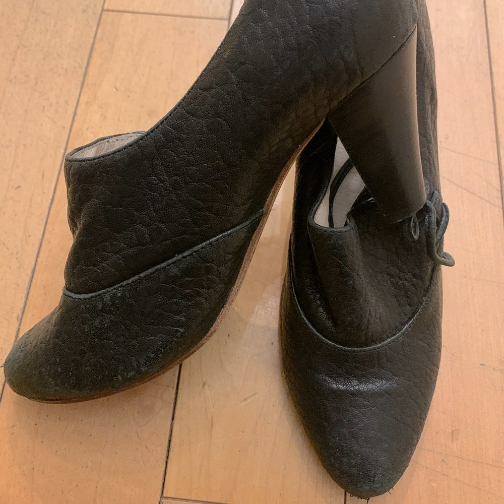 Vintage F-Troupe‎ Black Pebbled Leather Pumps